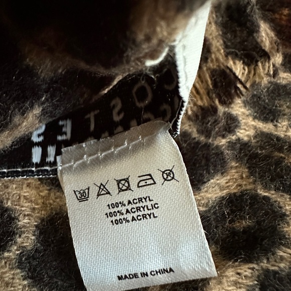 Luxury leopard pashmina from Europe - Picture 5 of 7